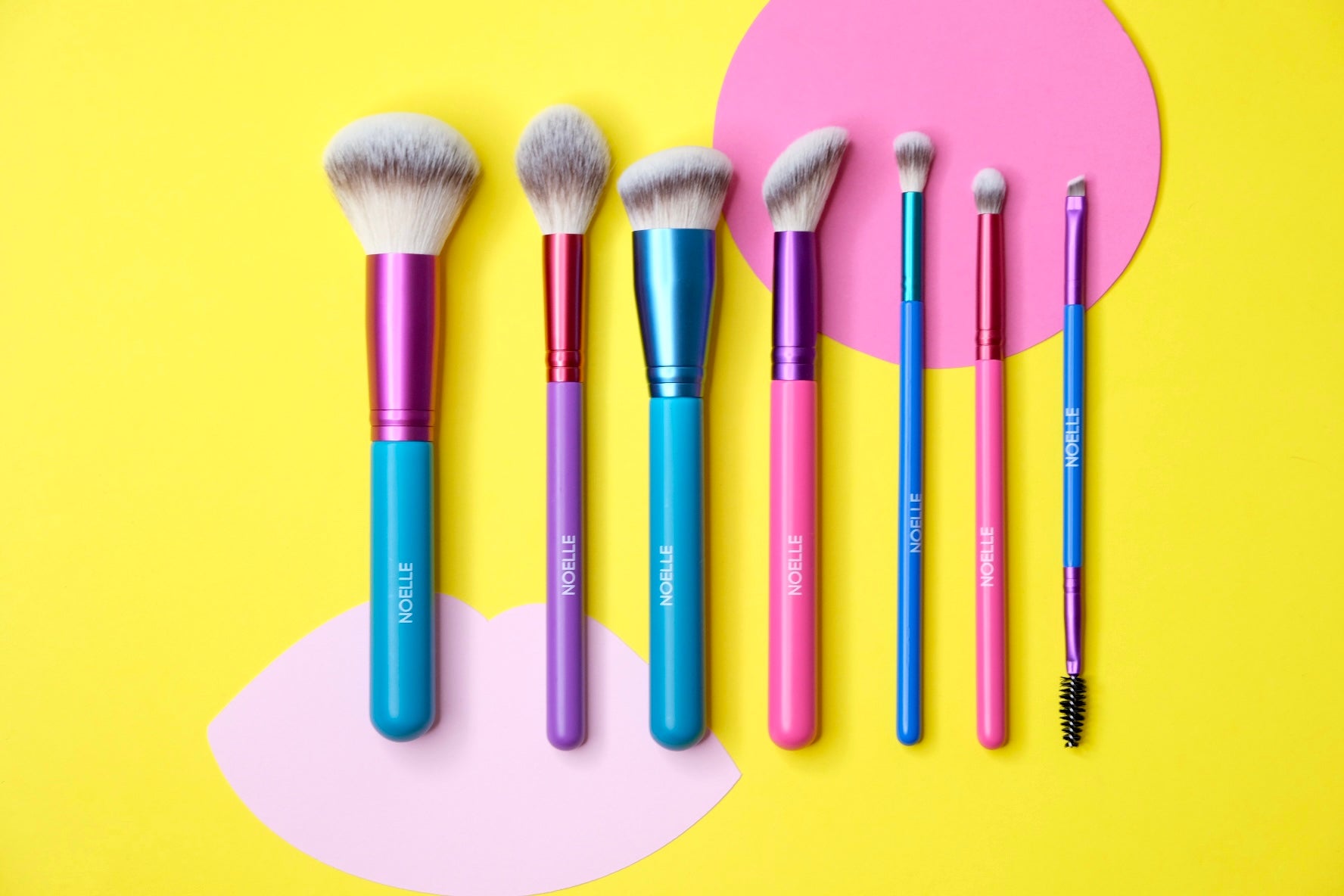 Say hello to Candy set, your new makeup bestie